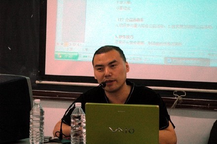视频：经纪大鳄赵爽谈明星炒作