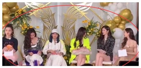 女明星比美多激烈？当baby和何穗张天爱同框，隆重过头了