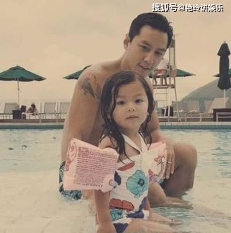 盘点送孩子出国留学的明星，张艺谋女儿大气，陈道明女儿清秀