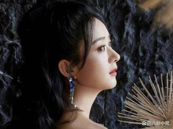 算承认恋情吗 赵丽颖三个字回应 模糊美学引发解读热潮