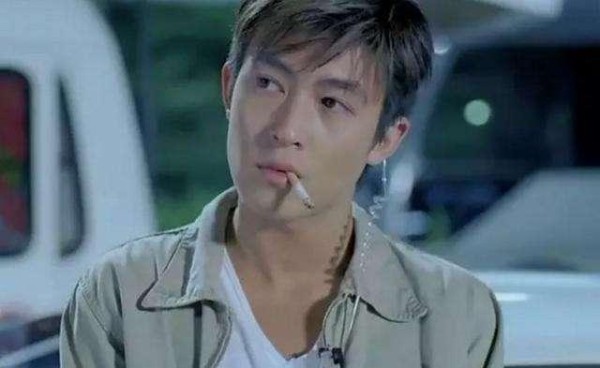 娱乐圈人缘差的4位男星，没有知心朋友，最后一位是自作自受