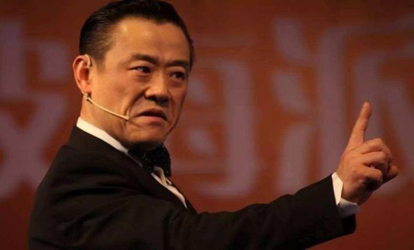 娱乐圈人缘差的4位男星，没有知心朋友，最后一位是自作自受