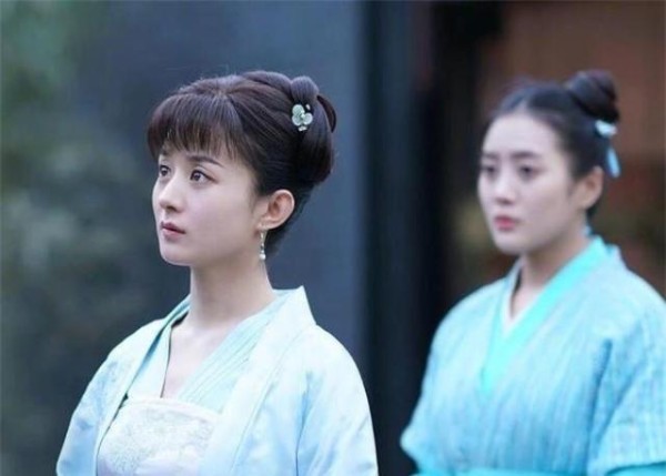 著名作者公开点评赵丽颖，演技不好台词功底还差？