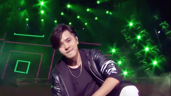 罗志祥倾力演唱《闹翻天》,小猪酷炫舞步引爆全场热情!