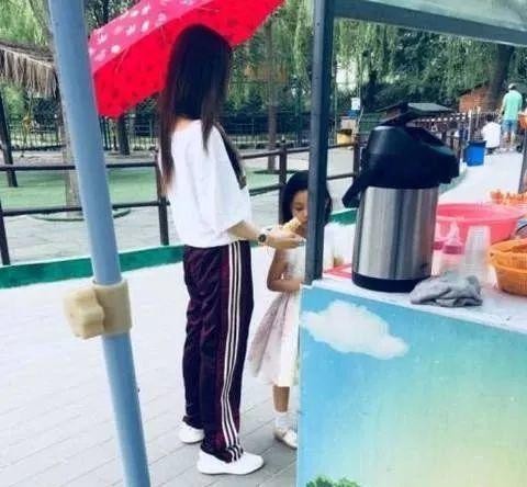 贾乃亮李小璐被曝离婚，知情人称离婚协议都写了好几页
