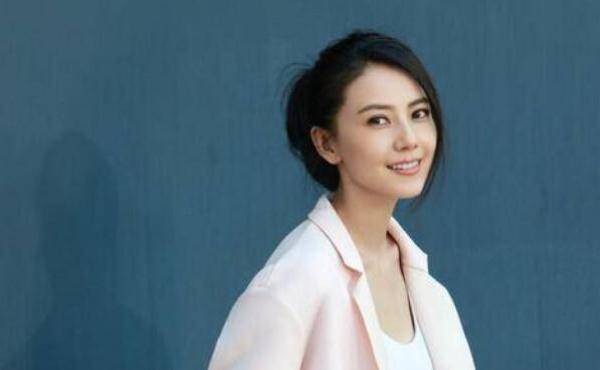 不经意偶入娱乐圈的5位明星，世勋被追两条街，他见义勇为被发掘