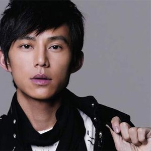得票不及新人薛之谦 何炅离开《音乐风云榜》