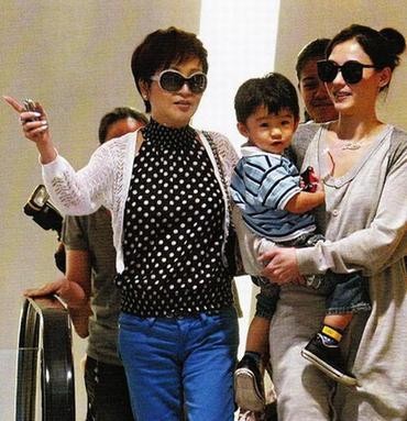 8大美女婆婆，林心如与婆婆亲，赵雅芝比媳妇美！