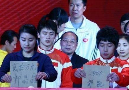 郭晶晶，一向口碑很好，私下也特别热衷慈善事业，这也难怪大家都喜欢她!