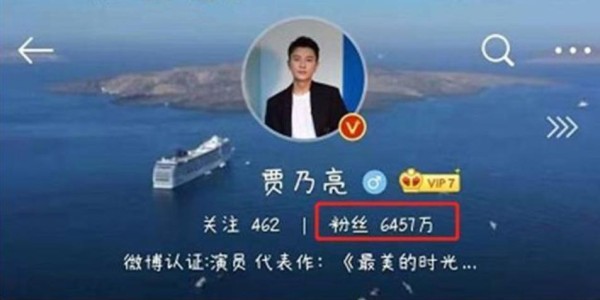 贾乃亮《特警队》定档，李小璐PGone隔空秀恩爱，网友：秀的及时