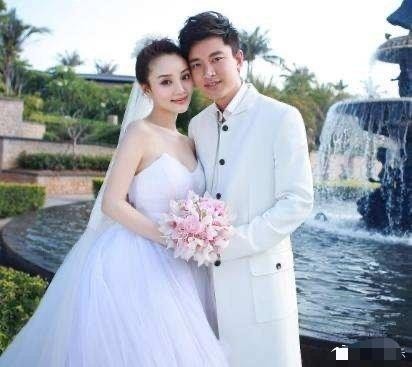 贾乃亮与李小璐发离婚声明，表示今后将共同肩负起作为父母的责任