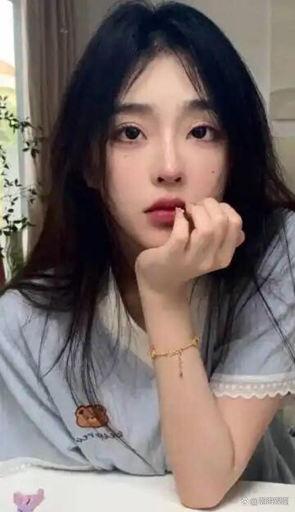谢欣桐：中国内地影视圈的闪耀新星