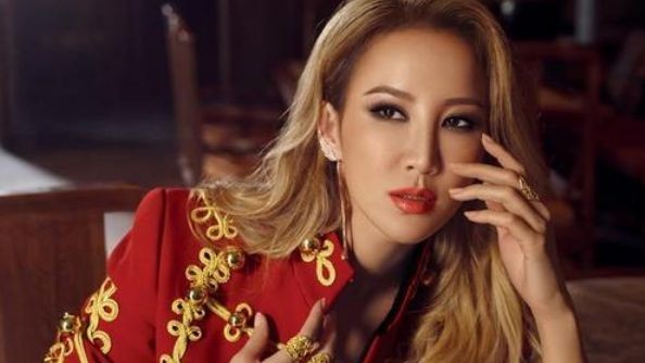44岁的李玟为啥“越老越野”？