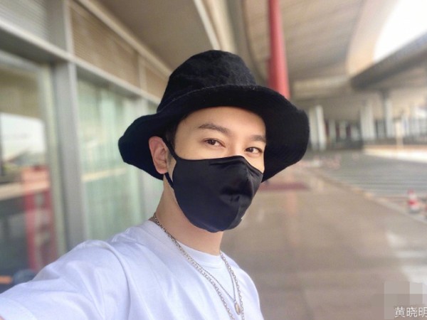 回声嘉年华明星_明星夫妻嘉年华_娱乐圈夫妻明星