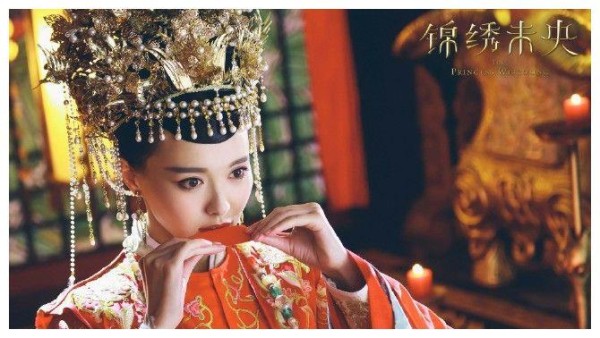 古装剧中的新娘妆谁最惊艳？热巴娇艳，赵丽颖美若天仙