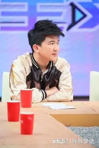 娱乐圈惊天反转：从人设崩塌到口碑逆袭，他们的故事你绝对想不到