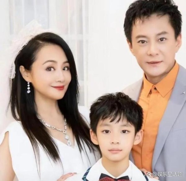 曹颖：事业做的再好不如多陪孩子长大 明星妈妈的醒悟