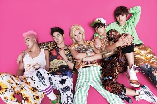 男团NU'EST