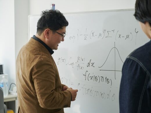大学教員に聞く!おすすめの数学映画【データサイエンス学環 中川智之准教授】