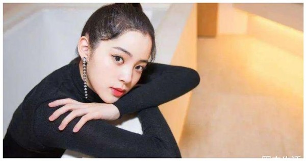 欧阳娜娜被姐姐拖累？对方澄清妹妹整容问题，就是在给妹妹添麻烦