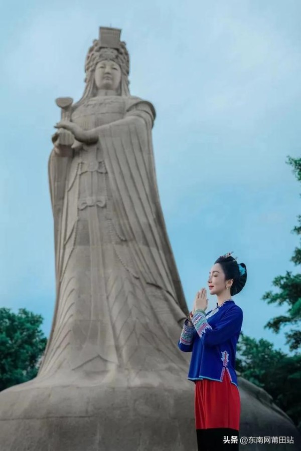 娄艺潇实力还原福建三大渔女造型 传统文化热潮再起