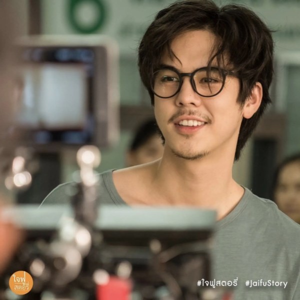 Peach出生于泰国赫赫有名的郑氏家族(图片来源:IG)