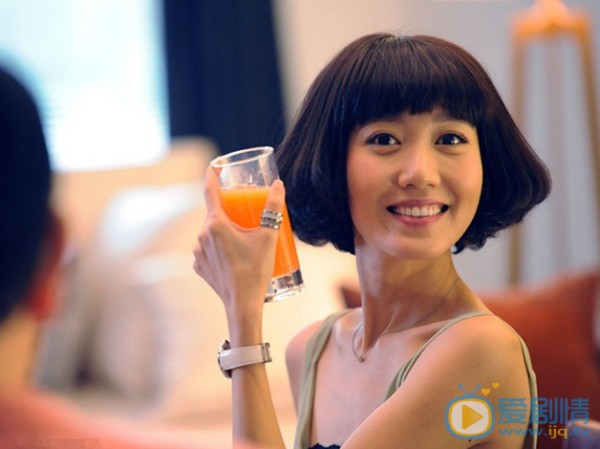 高露《酷爸俏媽》劇照 高露個人資料簡介