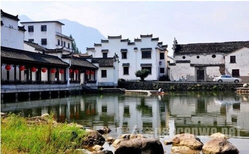 古镇、旧居游路线火爆