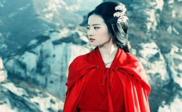 刘亦菲演技烂遭吐槽，身材发福形象全无，网友：仙女还能飞吗？