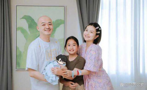 520明星扎堆秀幸福，包贝尔二胎超接地气，黄子韬甜到齁？