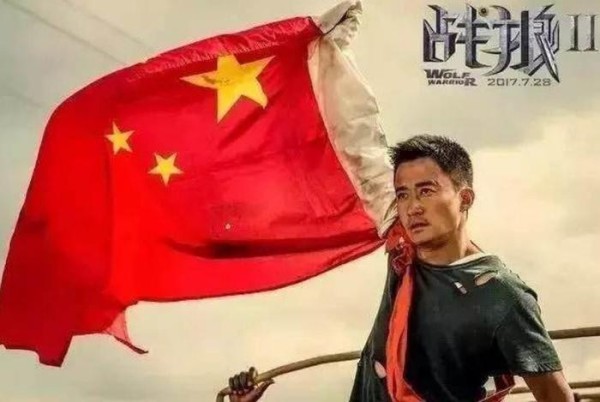 影视行业全面发展，美妆网红大肆盛行，娱乐效应很强大