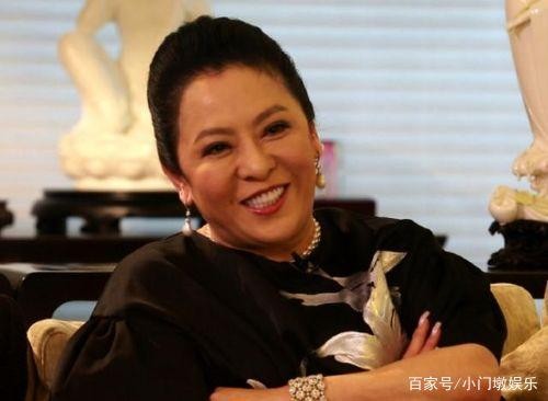 纵横娱乐圈30年的女大佬，图三捧红了范冰冰，图四暖心携手张国荣