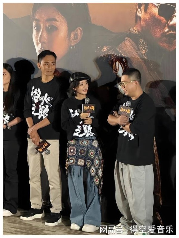 赵丽颖刘烨罕见同框，英语趣闻超搞笑，徐冬冬成焦点
