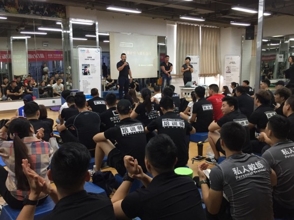 舒华携手黄金时代健身 打造专业明星私教