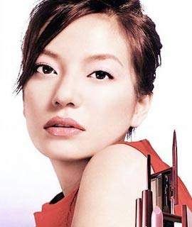 六大女星最毁形象化妆品代言郭晶晶王菲上榜(图)