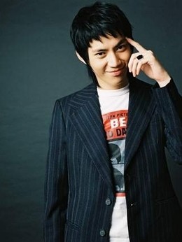 童惟圣(王建隆饰演)