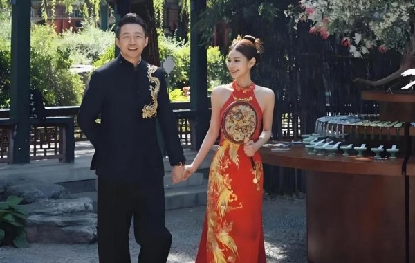 汪小菲杀回来了？婚后高调开播带货，反遭全网嫌弃！