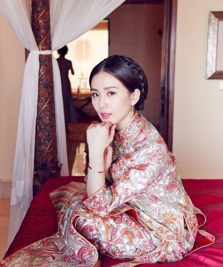 中式新娘化妆怕老土？必参考8个女星结婚妆容！