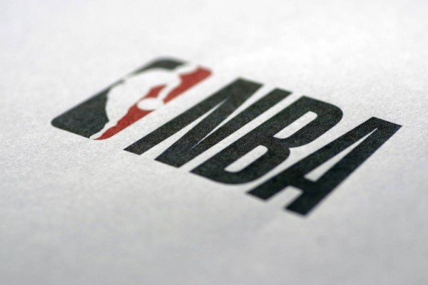 NBA官宣三条消息：27支球队受损，全明星喜讯，球员工会人事变动