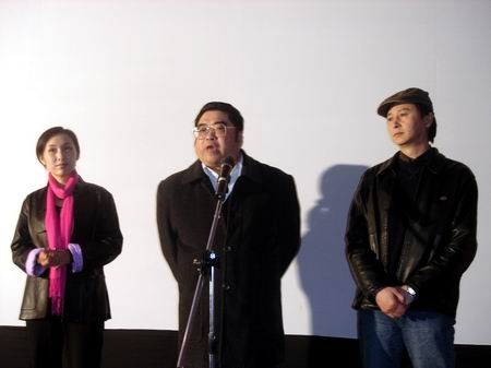 李康生谈中国电影:明星像木偶要怪导演(组图)