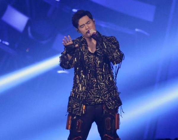 华语乐坛最牛的5位歌手，陈奕迅第3王菲第2，第1至今无人能超越