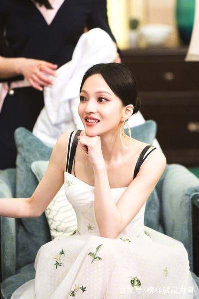 被家人毁星途的明星，第一个被妈妈告上法庭，最后一个已离开人世
