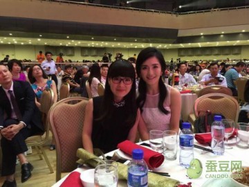 慈善不需亲临，游久游戏“爱满全场”