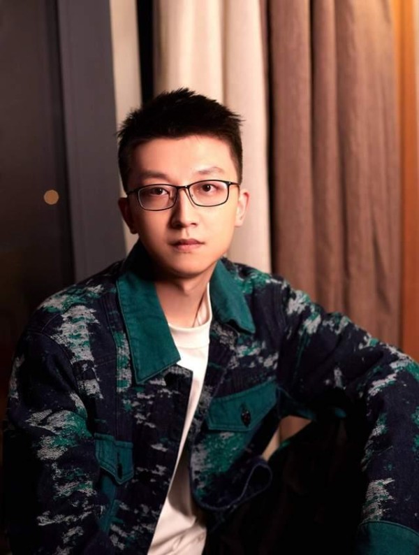 脱口秀演员孟川翻车，大尺度言论惹争议，疑似违反法律账号已禁言