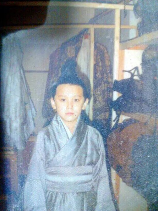 翁斐然