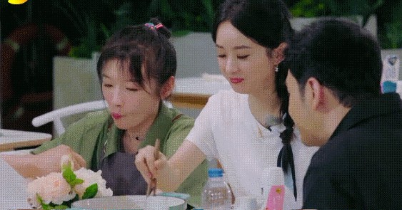 忍了两年，赵丽颖终于曝出闪婚不举办婚礼原因，冯绍峰真是赚到！