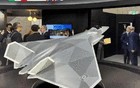 日英意六代机模型亮相日本防务展