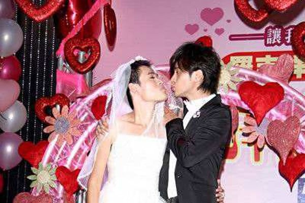 罗志祥结婚了吗 40岁了才订婚什么时候才能有孩子