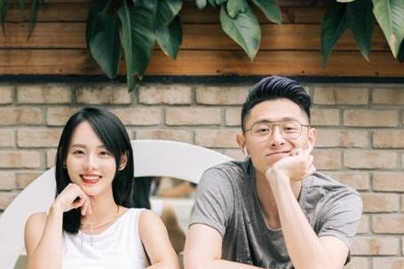 张嘉倪二胎生子,微博的配文一+一=四,网友:还是那么美!