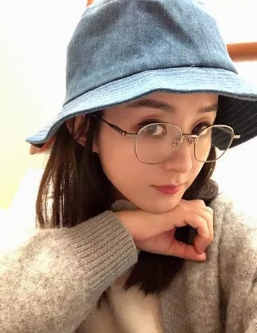 2019微博女王票选出炉，赵丽颖第四，热巴第二，杨紫遥遥领先
